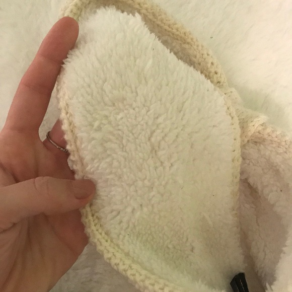 ❄️2 FOR $20❄️ Indigo Fuzzy Winter Headband - Picture 3 of 4